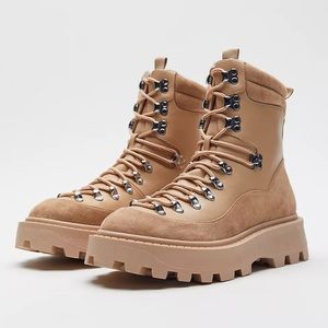 Urban Outfitters - hiker boots